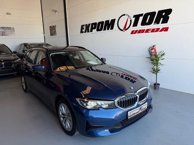 Usado BMW 318 150 CV (110 kW) 2022 Azul Familiar