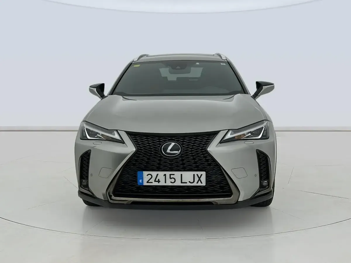 Usado Lexus UX 250h Sport Line 184 CV (135 kW) 2020 Gris plata SUV