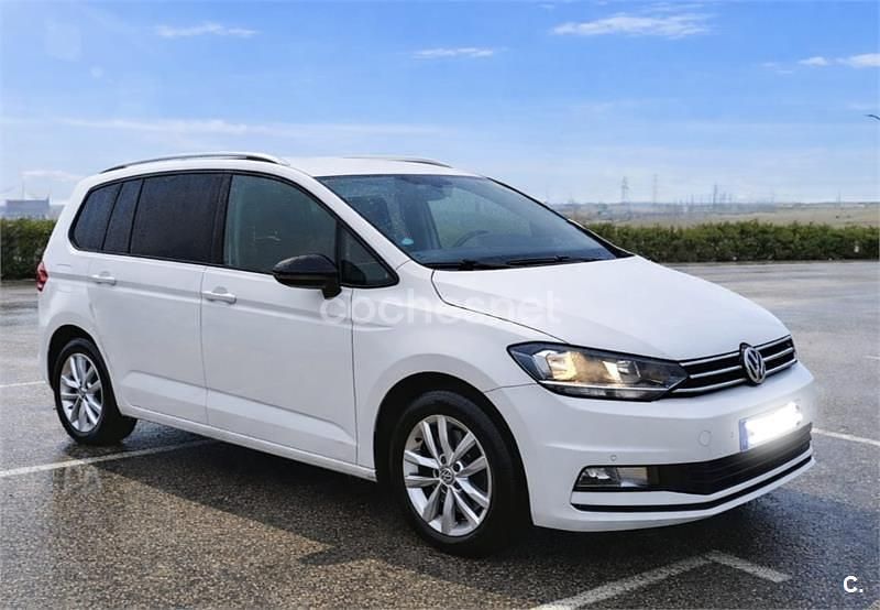 Usado VW Touran Advance 110 CV (80 kW) 2016 Blanco Monovolumen