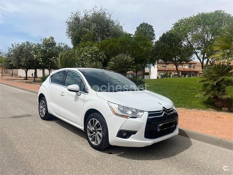 Usado Citroën DS4 92 CV (67 kW) 2014 Blanco Utilitario