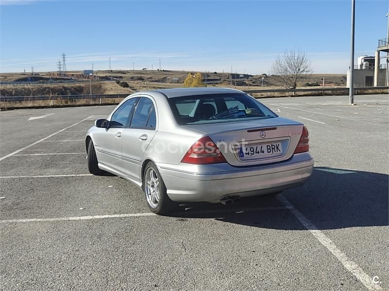 Usado Mercedes C32 AMG AMG 354 CV (260 kW) 2001 Gris / plata Berlina