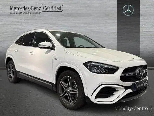 Usado Mercedes GLA250 218 CV (160 kW) 2026 Blanco polar SUV