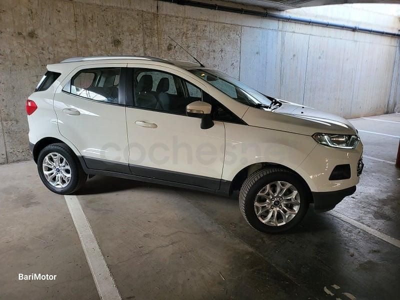 Usado Ford Ecosport Trend 91 CV (66 kW) 2015 Blanco SUV