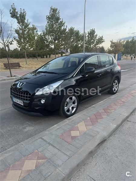 Usado Peugeot 3008 Premium 110 CV (80 kW) 2010 Negro Berlina