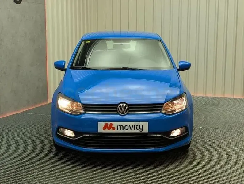 Usado VW Polo Advance 90 CV (66 kW) 2015 Azul Berlina