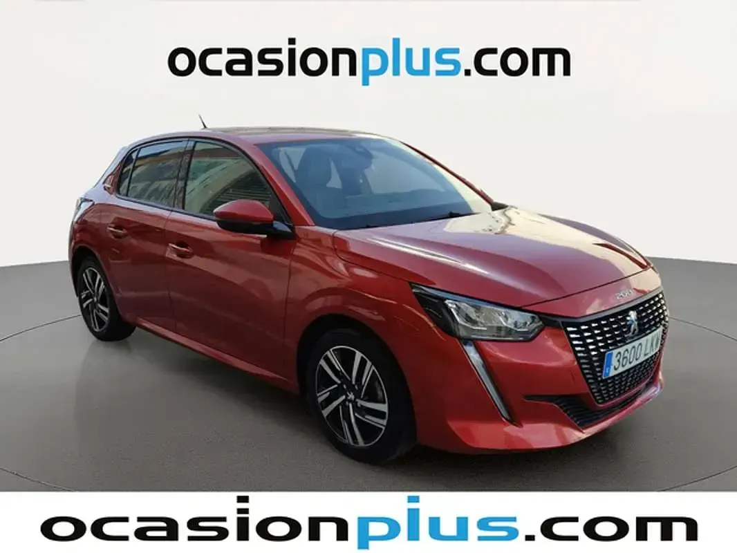 Usado Peugeot 208 Allure 102 CV (75 kW) 2020 Rojo Utilitario