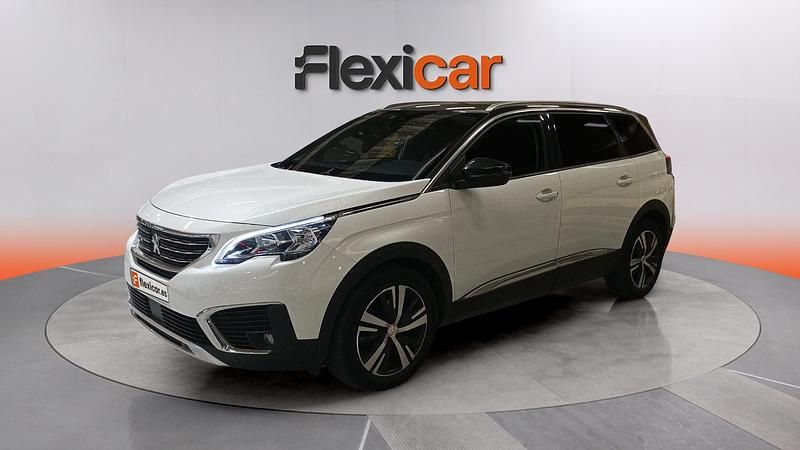 Usado Peugeot 5008 Allure 131 CV (96 kW) 2020 Blanco SUV