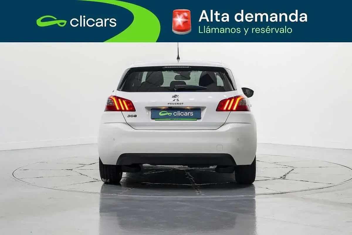 Usado Peugeot 308 SW GT 131 CV (96 kW) 2021 Blanco Familiar