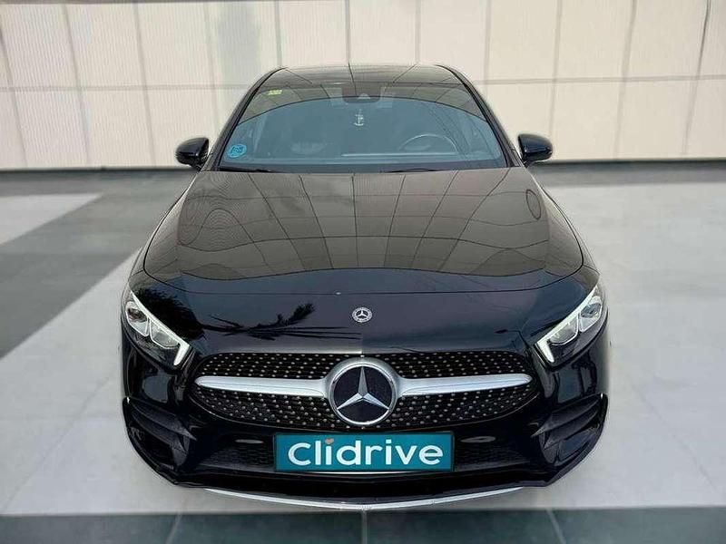 Usado Mercedes A180 109 CV (80 kW) 2020 Negro Utilitario