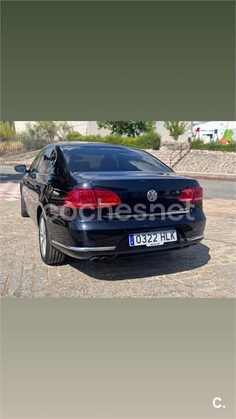 Usado VW Passat Highline 140 CV (102 kW) 2012 Negro Berlina