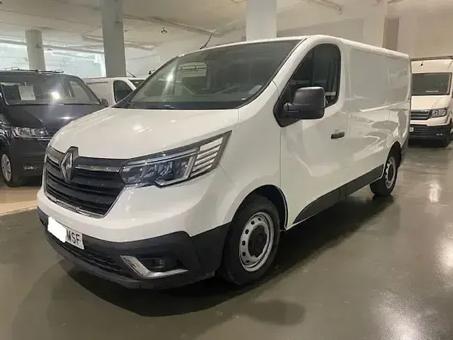 Usado Renault Trafic 131 CV (96 kW) 2024 Blanco Monovolumen
