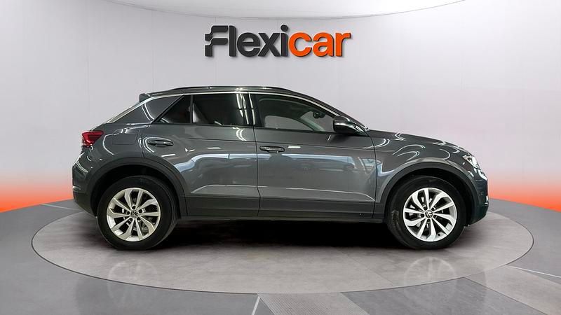 Usado VW T-Roc Life 110 CV (80 kW) 2023 Gris SUV