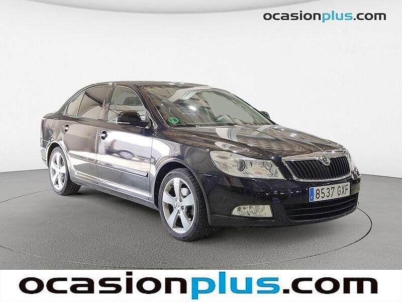 Usado Skoda Octavia Executive 160 CV (117 kW) 2010 Negro Berlina