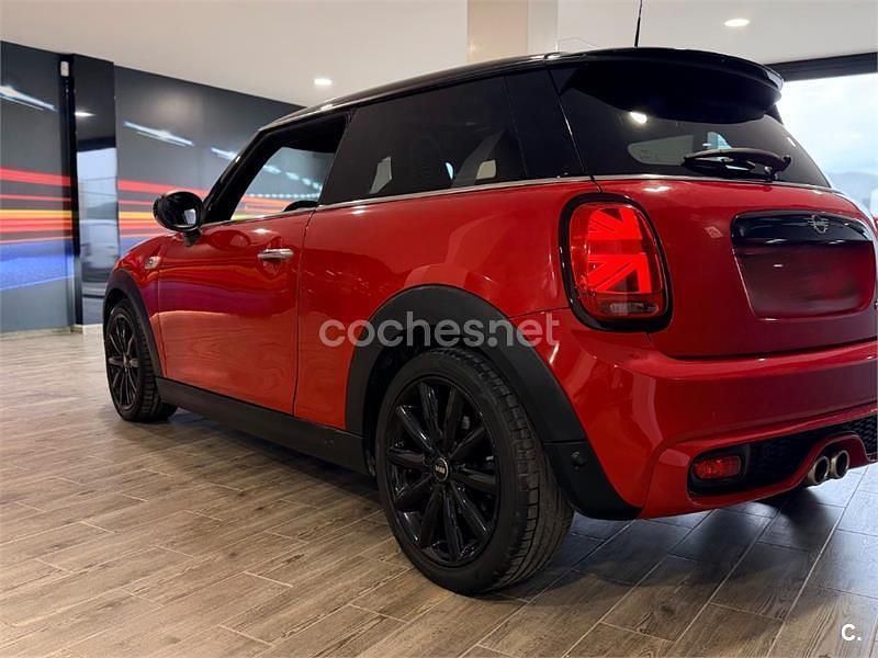 Usado Mini Cooper SD 170 CV (125 kW) 2018 Rojo Utilitario