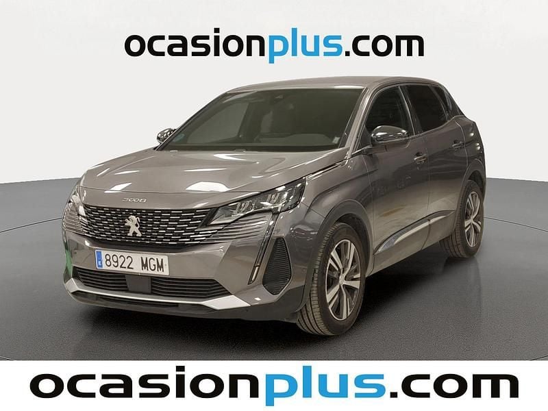 Usado Peugeot 3008 Allure 131 CV (96 kW) 2023 Gris plata SUV