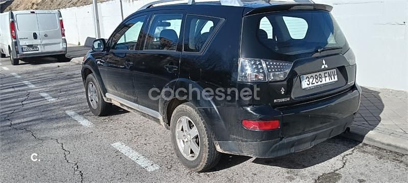 Usado Mitsubishi Outlander Intense 140 CV (102 kW) 2007 Negro SUV
