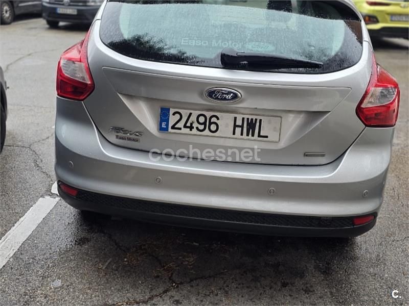 Usado Ford Focus Titanium 125 CV (91 kW) 2014 Blanco Berlina