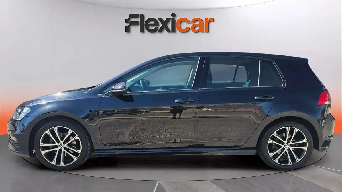 Usado VW Golf VII Sportline 150 CV (110 kW) 2016 Negro Berlina
