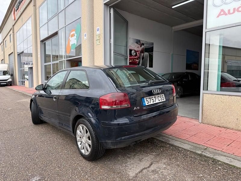 Usado Audi A3 Ambition 105 CV (77 kW) 2004 Blanco Utilitario