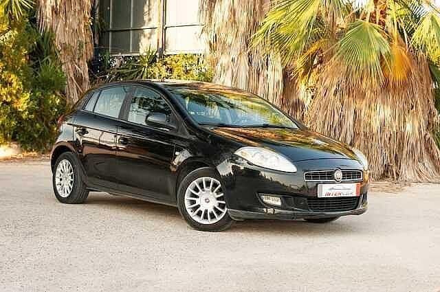 Negro Usado 2007 Fiat Bravo Active Utilitario | 3900 € (Precio justo) - Imagen 1/4