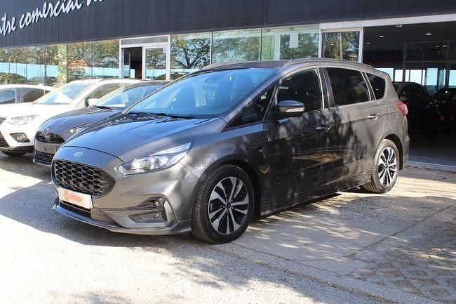Usado Ford S-MAX ST-Line 190 CV (139 kW) 2023 Gris Monovolumen