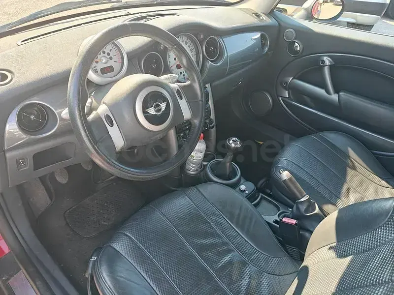Usado Mini Cooper 116 CV (85 kW) 2004 Rojo Utilitario