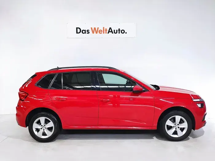 Usado Skoda Kamiq Active 90 CV (66 kW) 2020 Rojo SUV