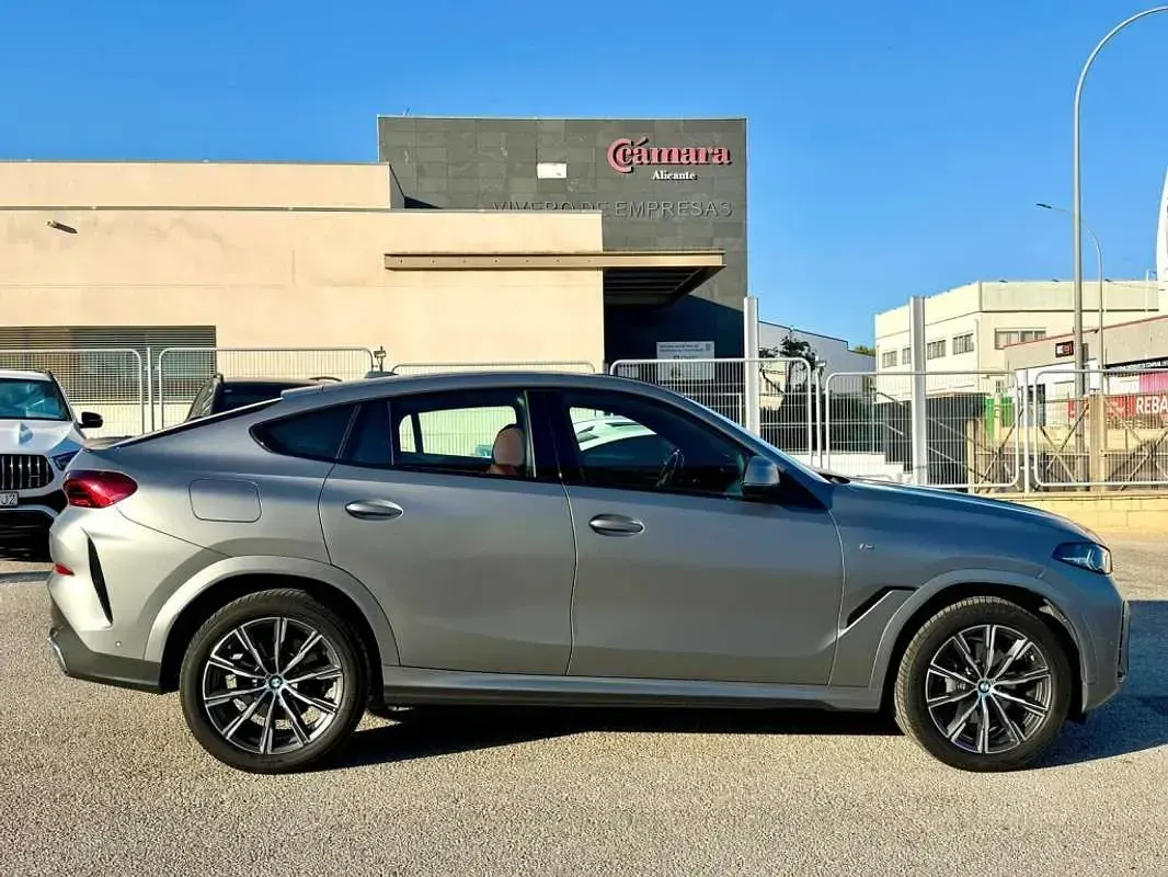 Usado BMW X6 M Sport 286 CV (210 kW) 2024 Gris SUV