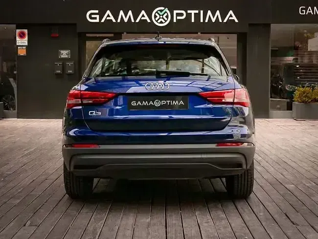 Usado Audi Q3 Attraction 245 CV (180 kW) 2022 Azul SUV