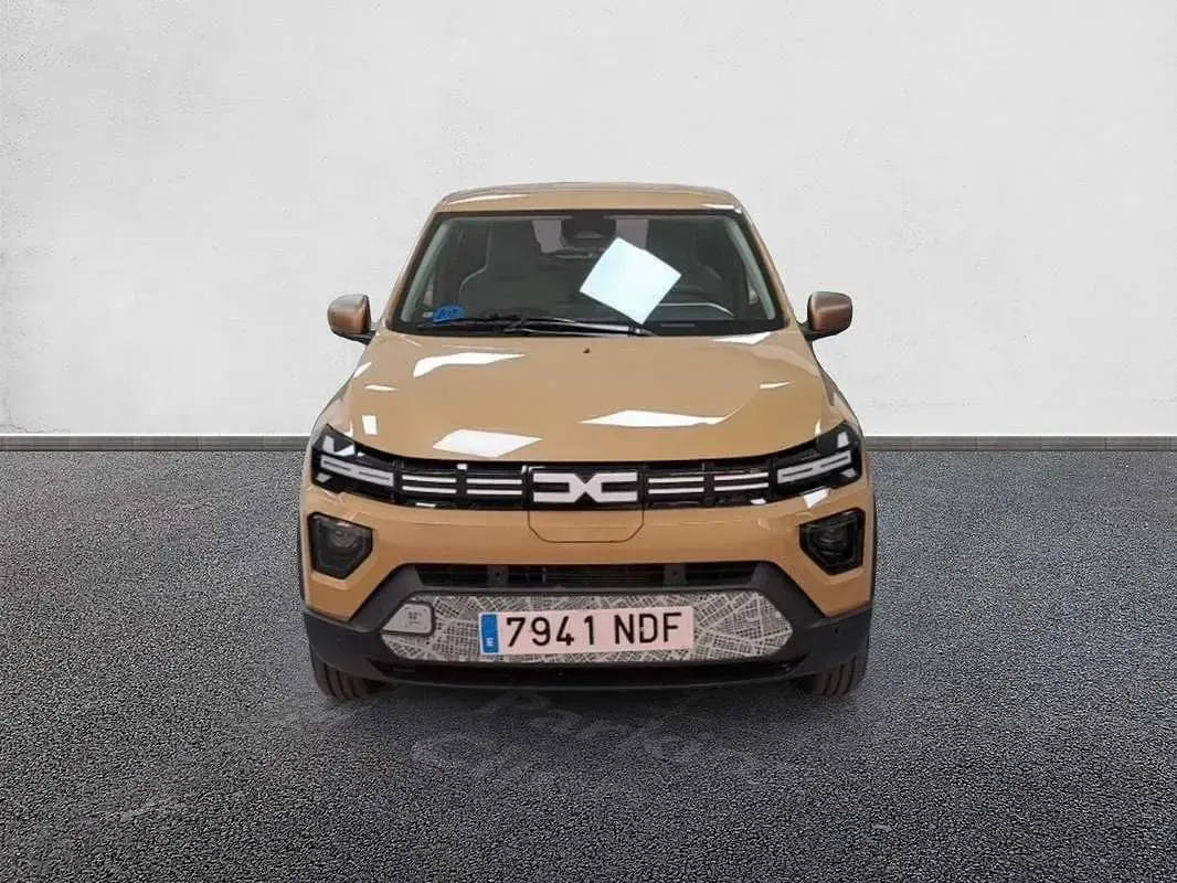 Usado Dacia Spring Extreme 47 kW (65 CV) 2025 Gris Utilitario