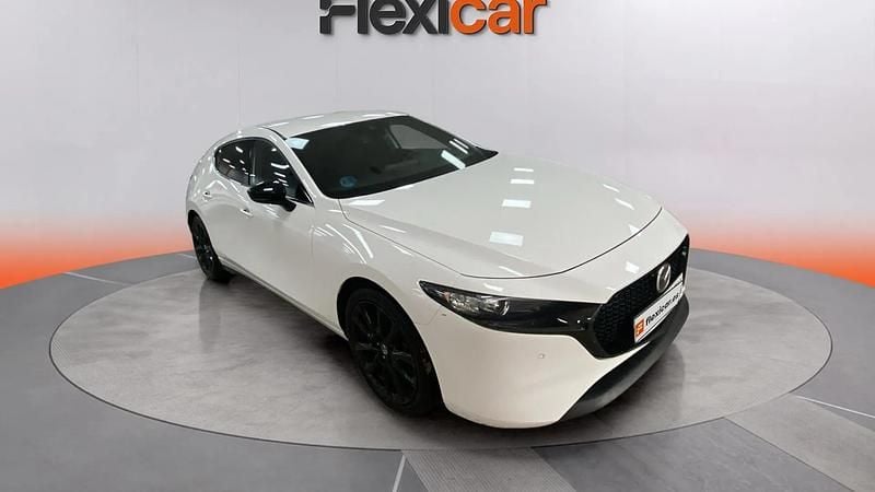 Usado Mazda 3 122 CV (89 kW) 2023 Blanco Berlina
