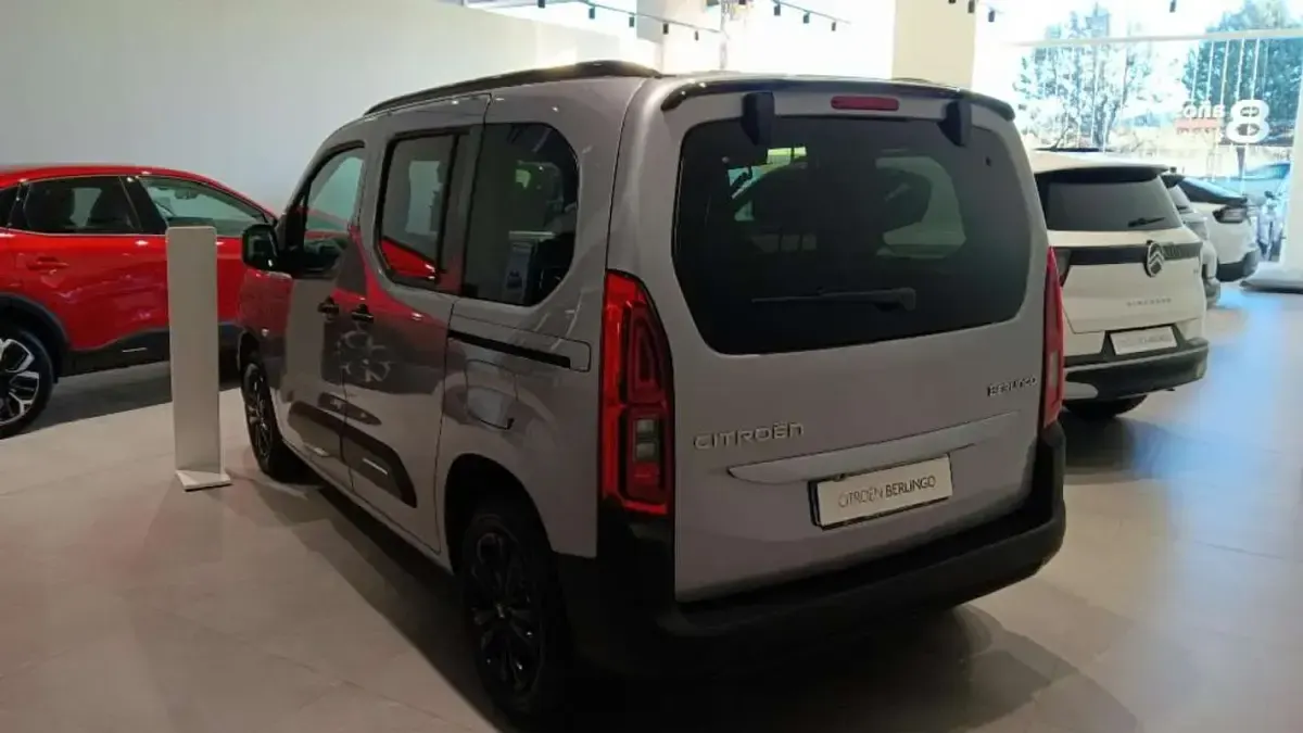 Nuevo Citroën Berlingo 102 CV (75 kW) 2025 Gris Monovolumen