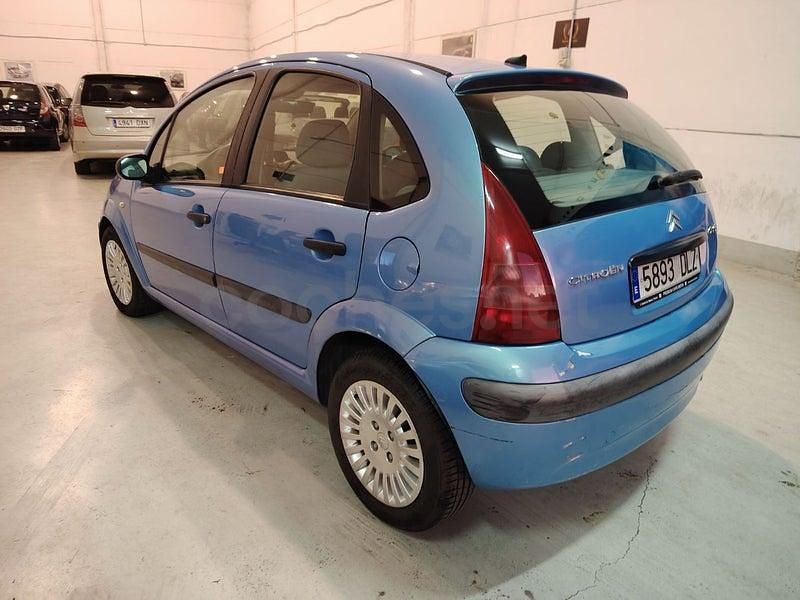 Usado Citroën C3 75 CV (55 kW) 2005 Azul Berlina
