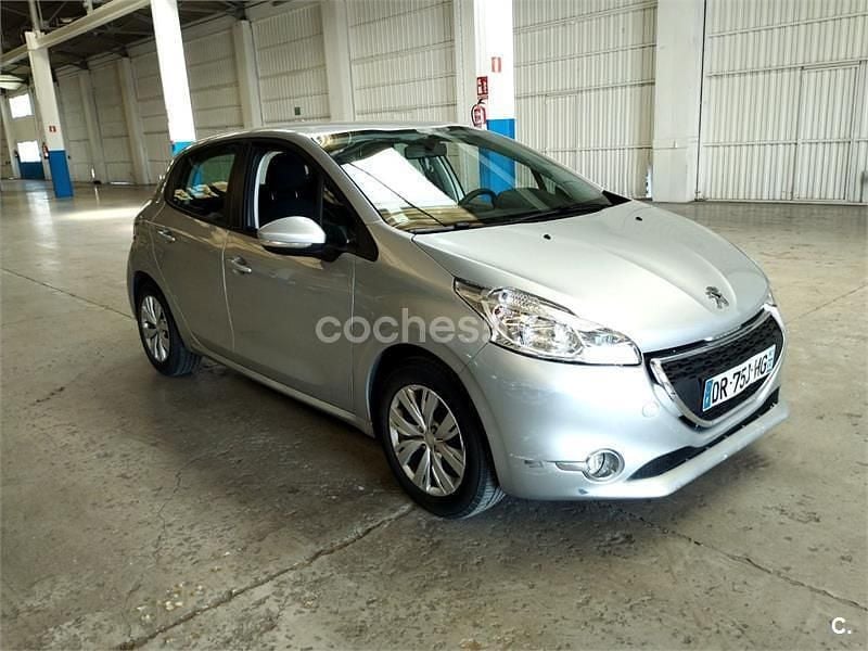 Usado Peugeot 208 Access 82 CV (60 kW) 2015 Gris / plata Utilitario