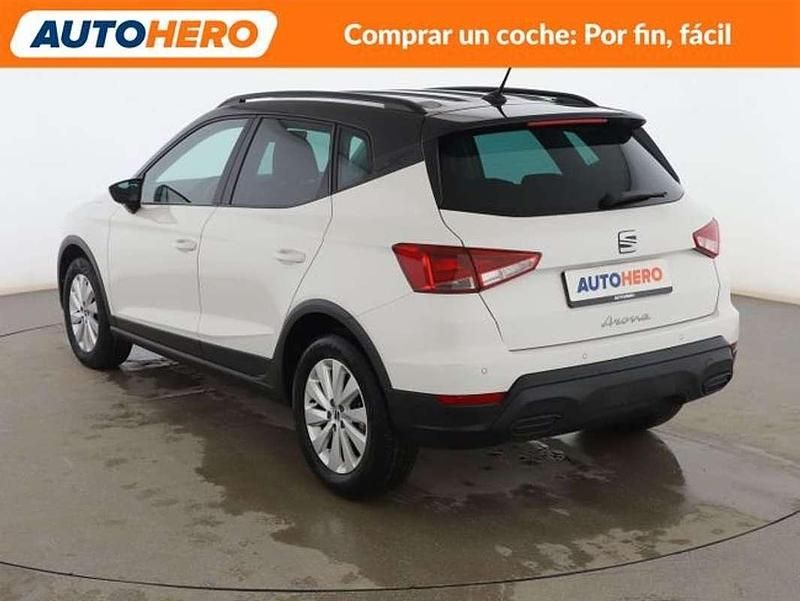 Usado Seat Arona Style 110 CV (80 kW) 2023 Blanco SUV