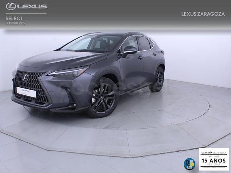 Usado Lexus NX450h+ Executive Line 292 CV (214 kW) 2025 Gris / plata SUV