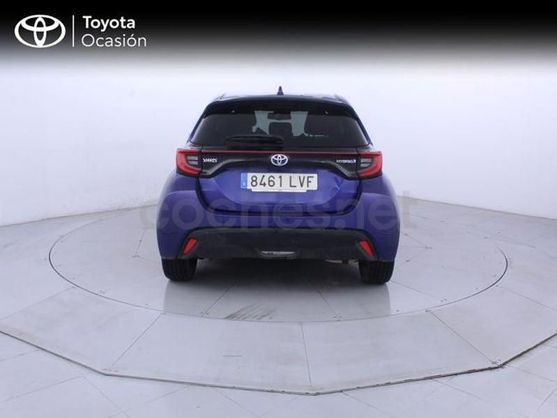 Usado Toyota Yaris Hybrid Style 116 CV (85 kW) 2021 Azul Berlina