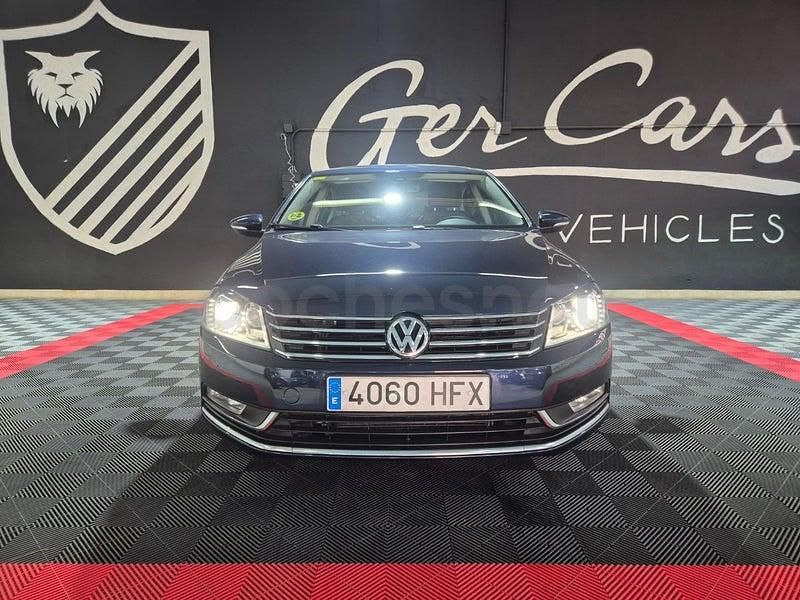Usado VW Passat Advance 140 CV (102 kW) 2011 Azul Berlina