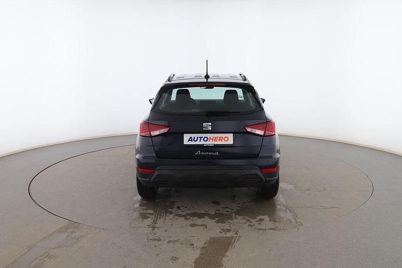 Usado Seat Arona Style 110 CV (80 kW) 2022 Azul SUV