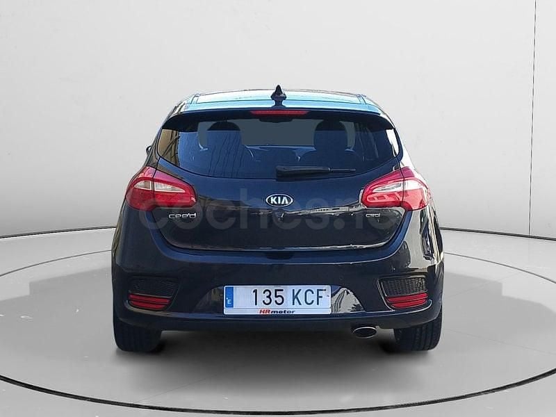 Usado Kia Ceed GT 90 CV (66 kW) 2017 Negro Berlina