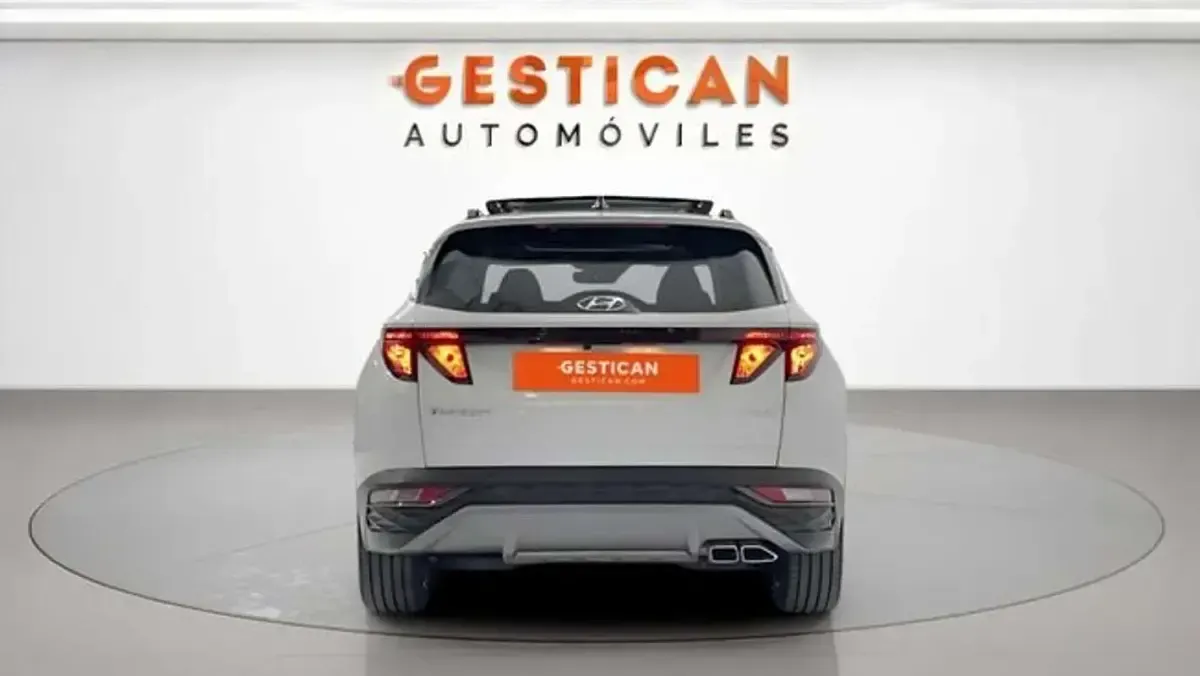 Usado Hyundai Tucson Style 265 CV (194 kW) 2022 Blanco SUV
