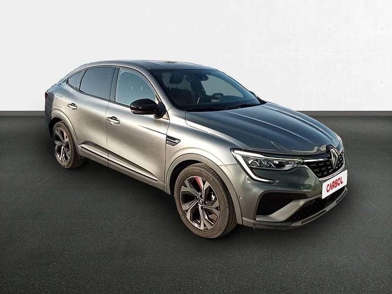 Usado Renault Arkana RS Line 139 CV (102 kW) 2022 Gris SUV