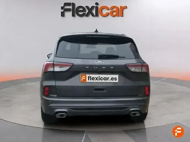 Usado Ford Kuga ST-Line 120 CV (88 kW) 2024 Gris SUV
