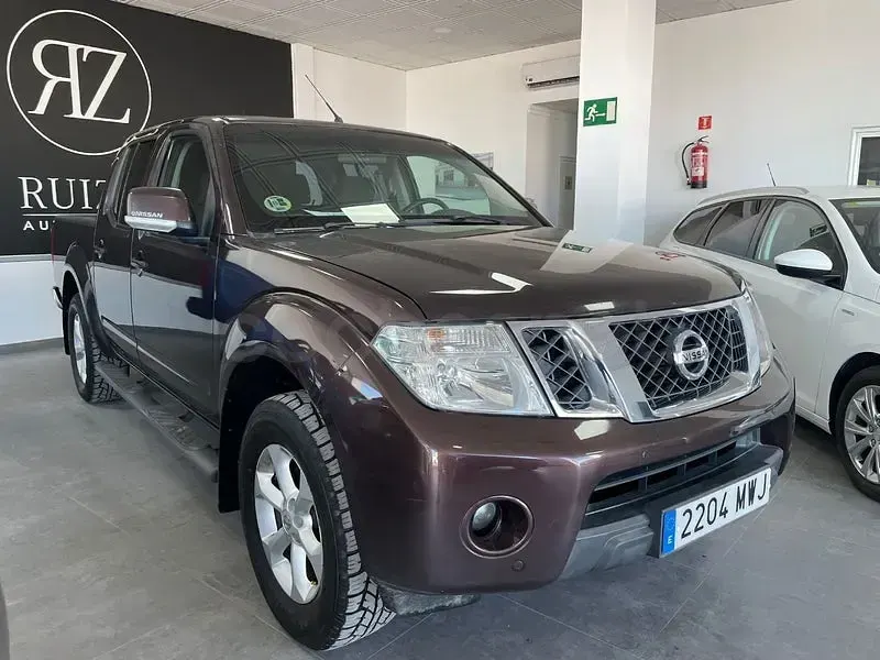 Usado Nissan Navara SE 190 CV (139 kW) 2014 Marrón Pickup/Camioneta