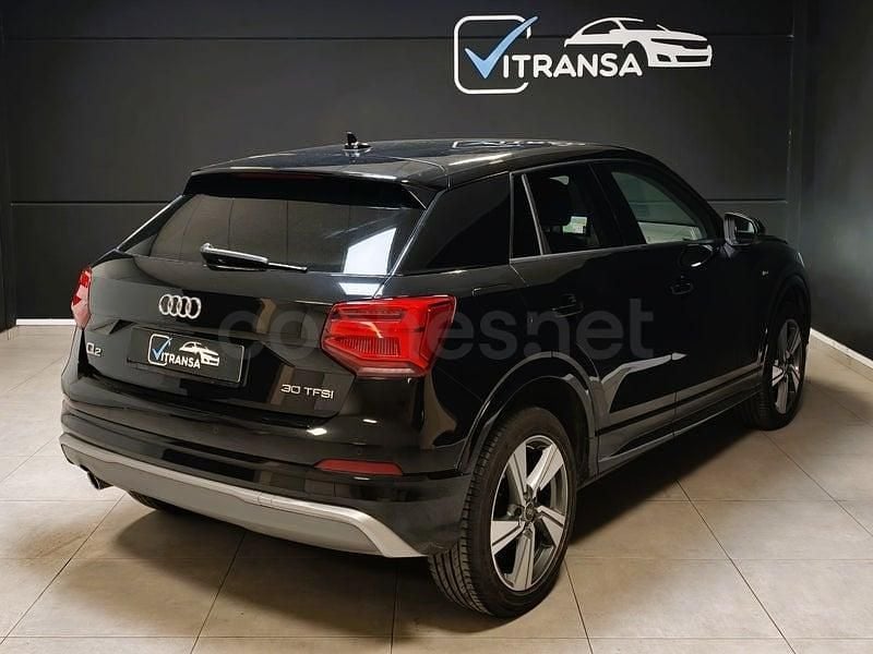 Usado Audi Q2 Advanced Plus 116 CV (85 kW) 2020 Negro SUV