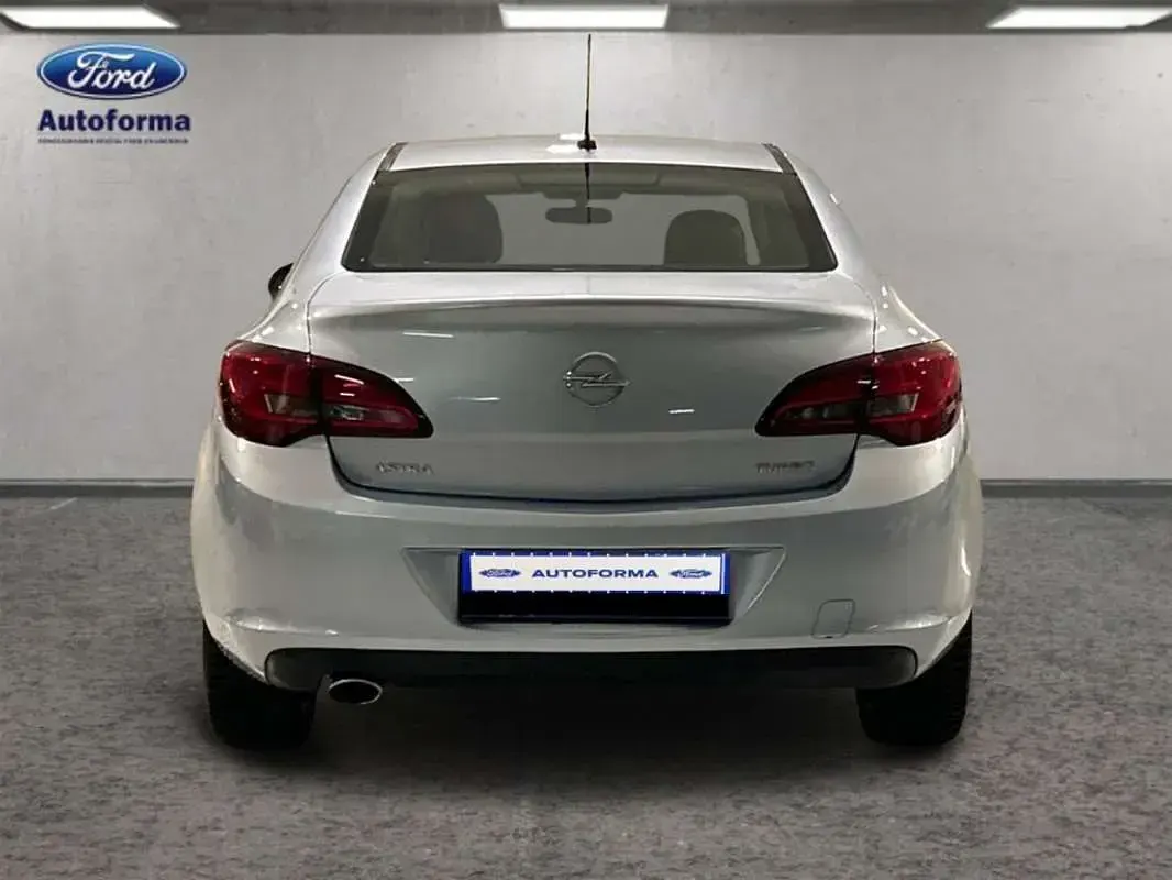 Brugt Opel Astra Elegance 140 HK (102 kW) 2016 Grå Hatchback