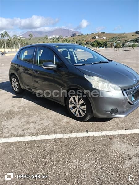 Usado Peugeot 208 Active 82 CV (60 kW) 2014 Gris / plata Utilitario