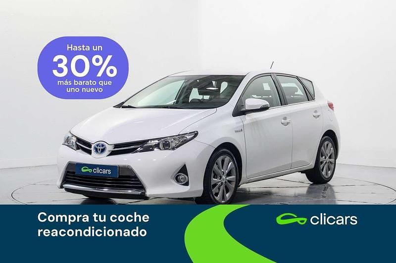 Blanco Usado 2015 Toyota Auris Hybrid Active Utilitario | 13.590 € (Precio justo) - Imagen 1/4