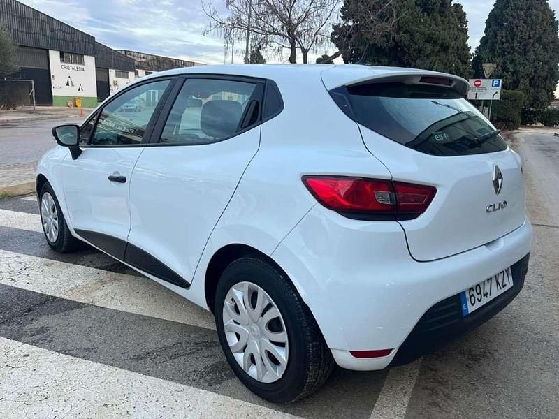 Usado Renault Clio IV Business 75 CV (55 kW) 2019 Blanco Utilitario