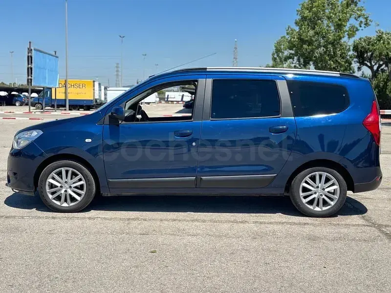 Usado Dacia Lodgy Lauréate 115 CV (84 kW) 2017 Azul Monovolumen
